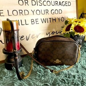 Like new! Authentic Coach crossbody